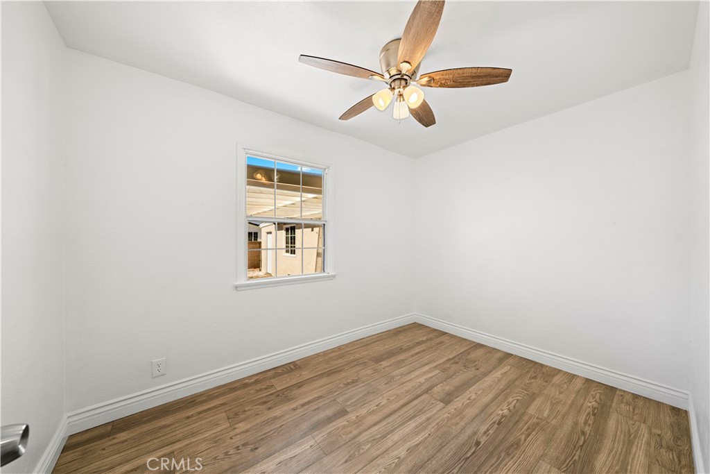 925 E Florence