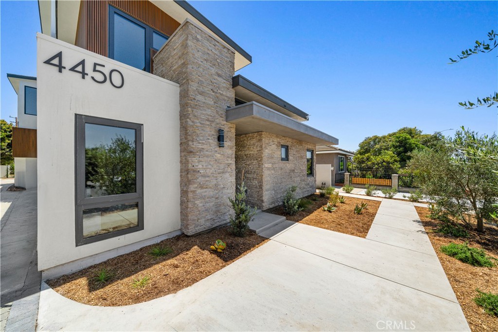 4450 Temple City