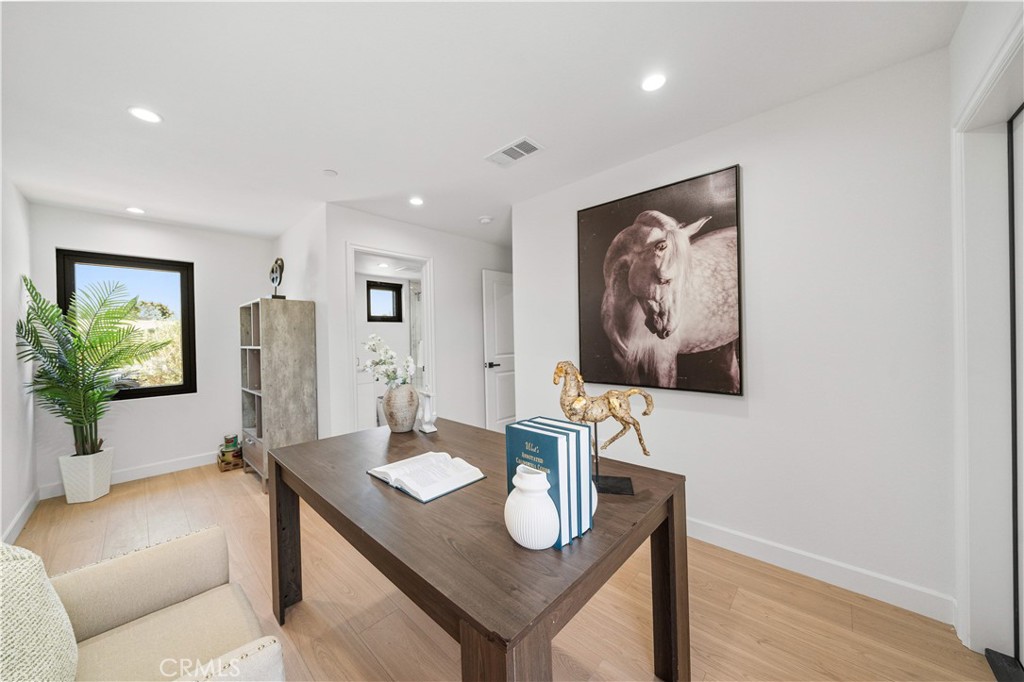 4450 Temple City