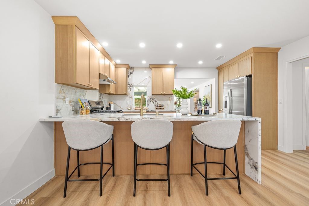 1314 Ameluxen Ave