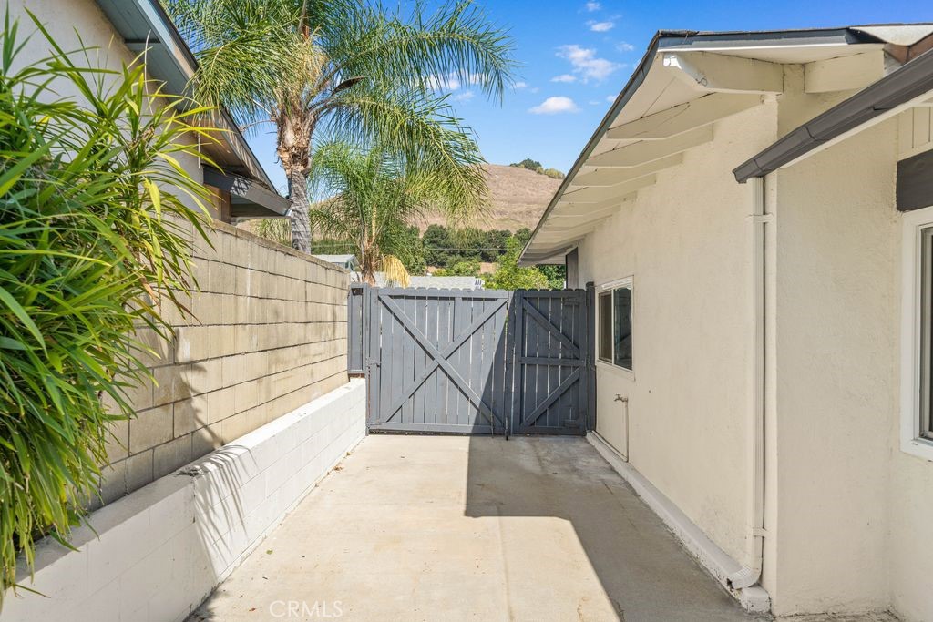 1314 Ameluxen Ave