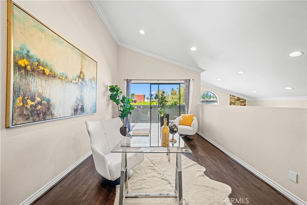 4211 Arch 203
