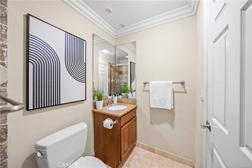 4211 Arch 203