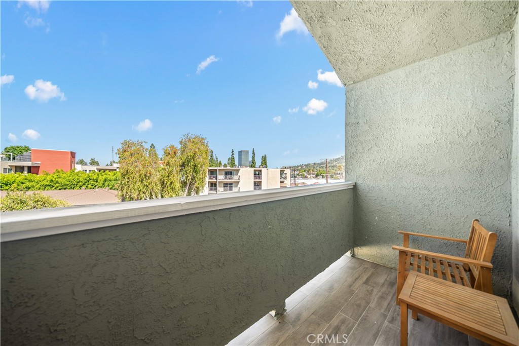 4211 Arch 203