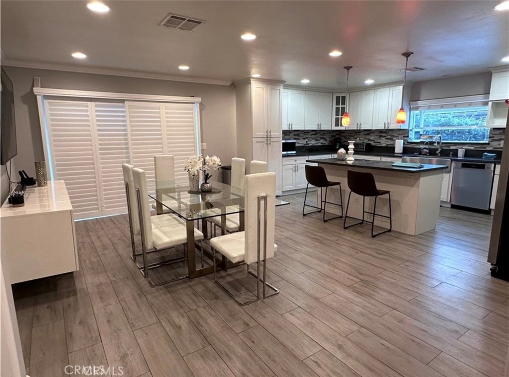 412 Magellan Road