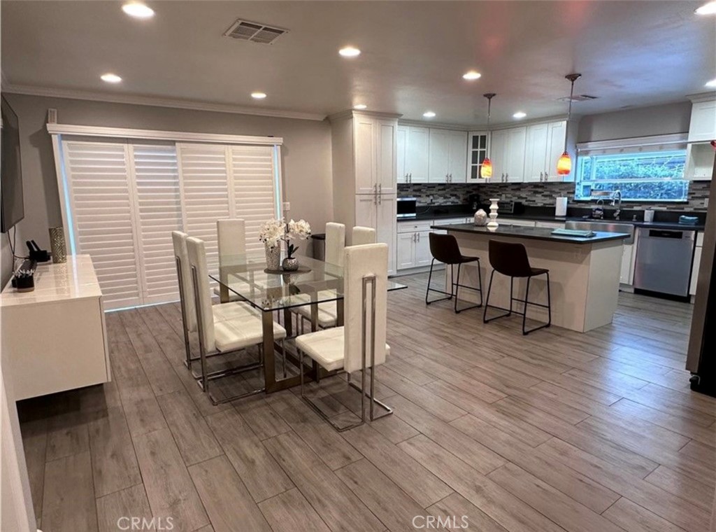 412 Magellan Road