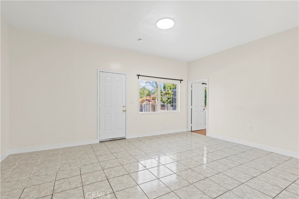 10123 finch ave