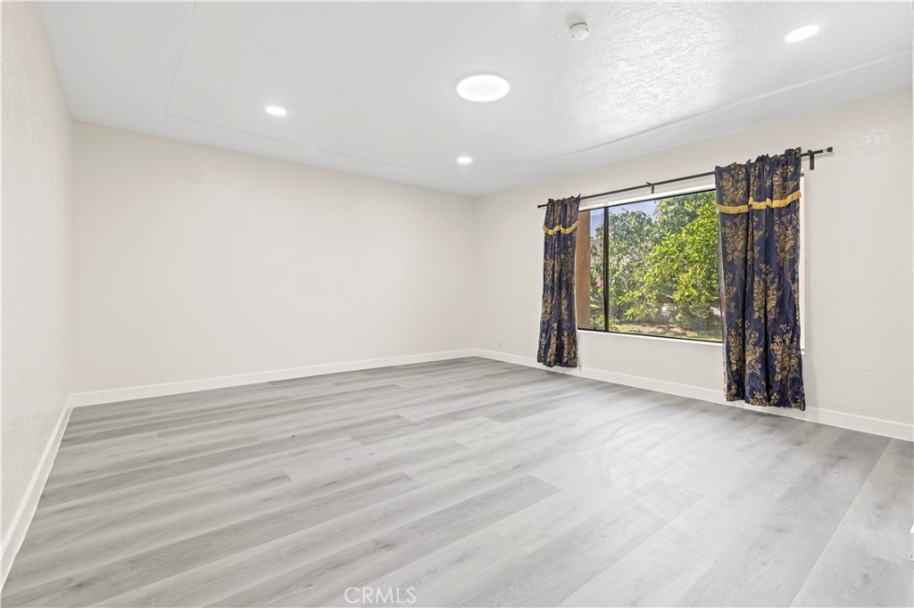 10123 finch ave