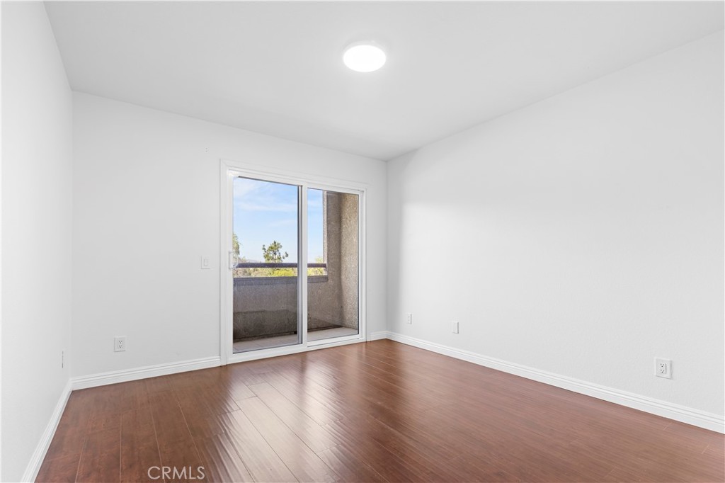 800 Grand ave A12