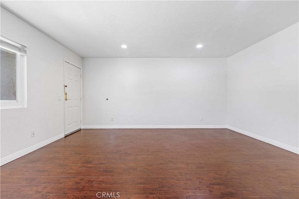 800 Grand ave A12