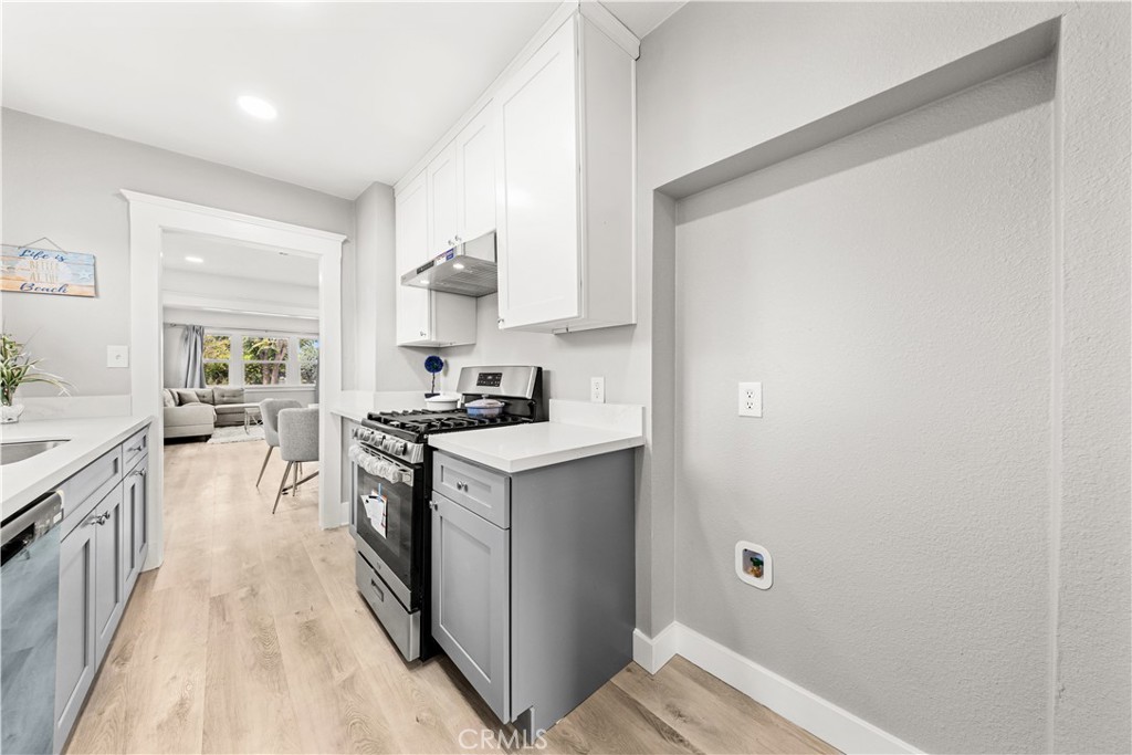 304 N MONTEREY