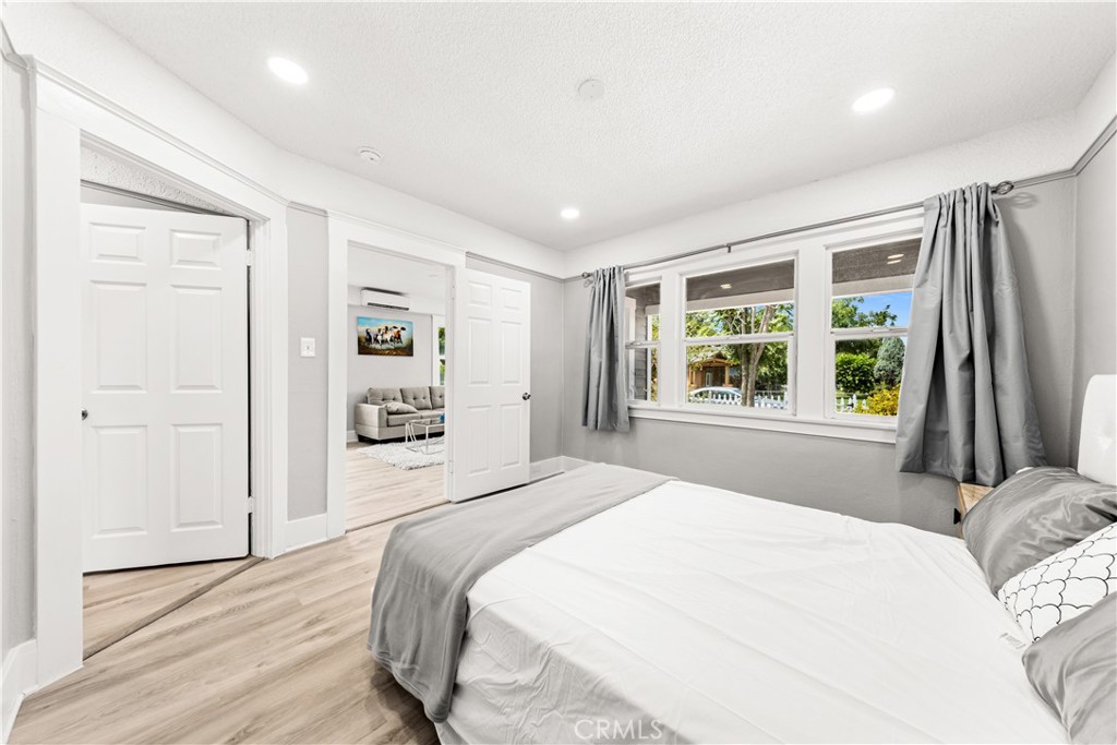304 N MONTEREY
