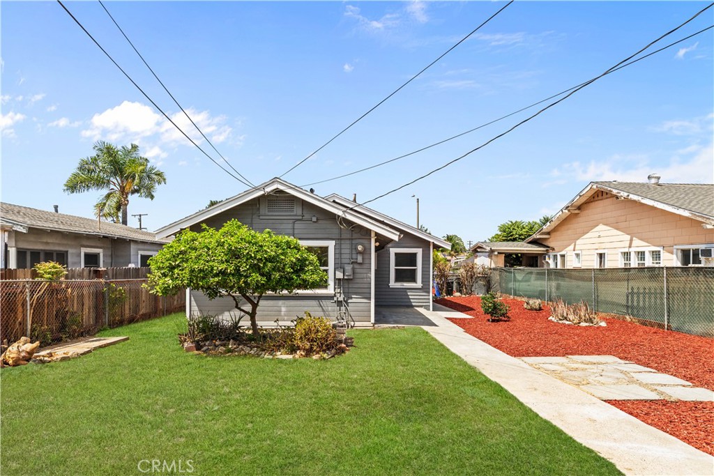 304 N MONTEREY