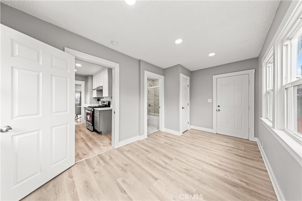 304 N MONTEREY