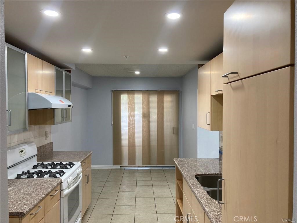 12122 Ferris Road 1
