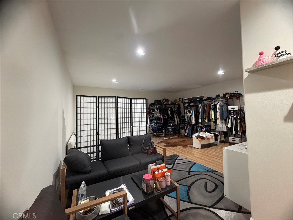 6271 Ruby Crest