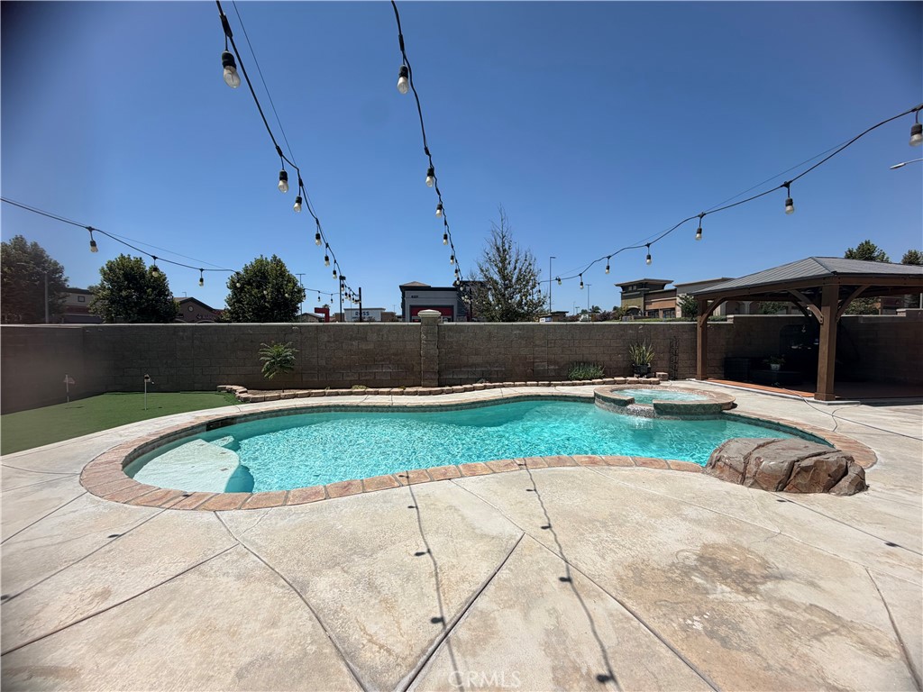 6271 Ruby Crest