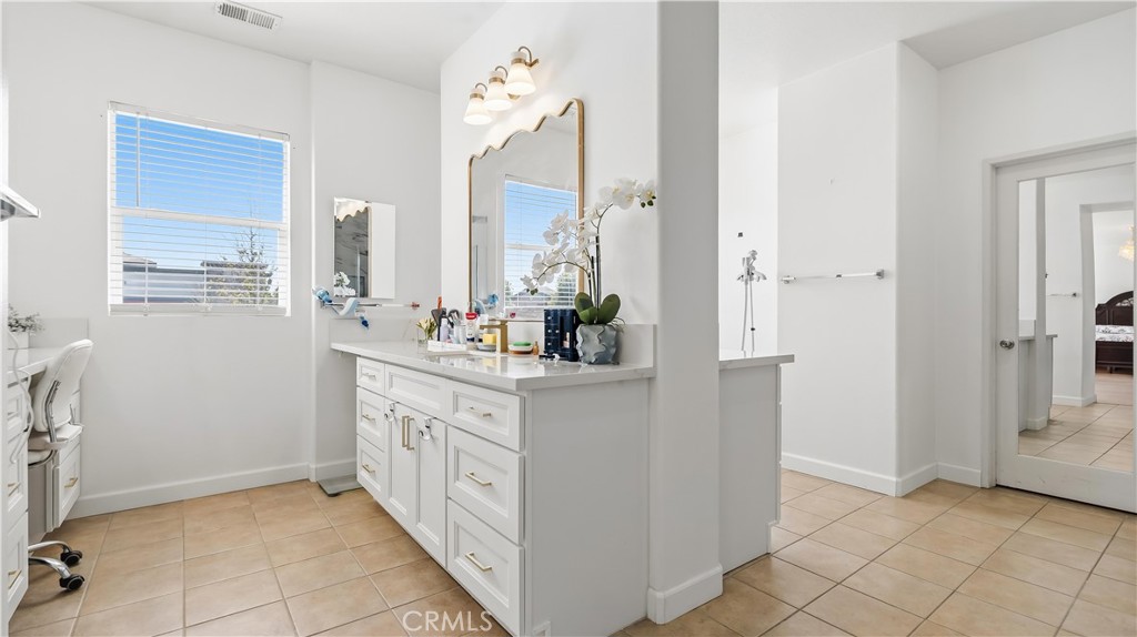6271 Ruby Crest