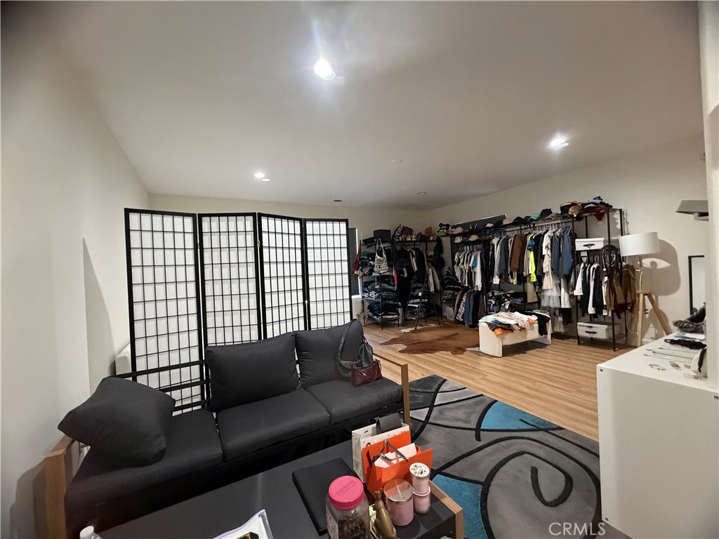 6271 Ruby Crest
