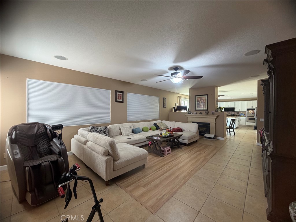 6271 Ruby Crest