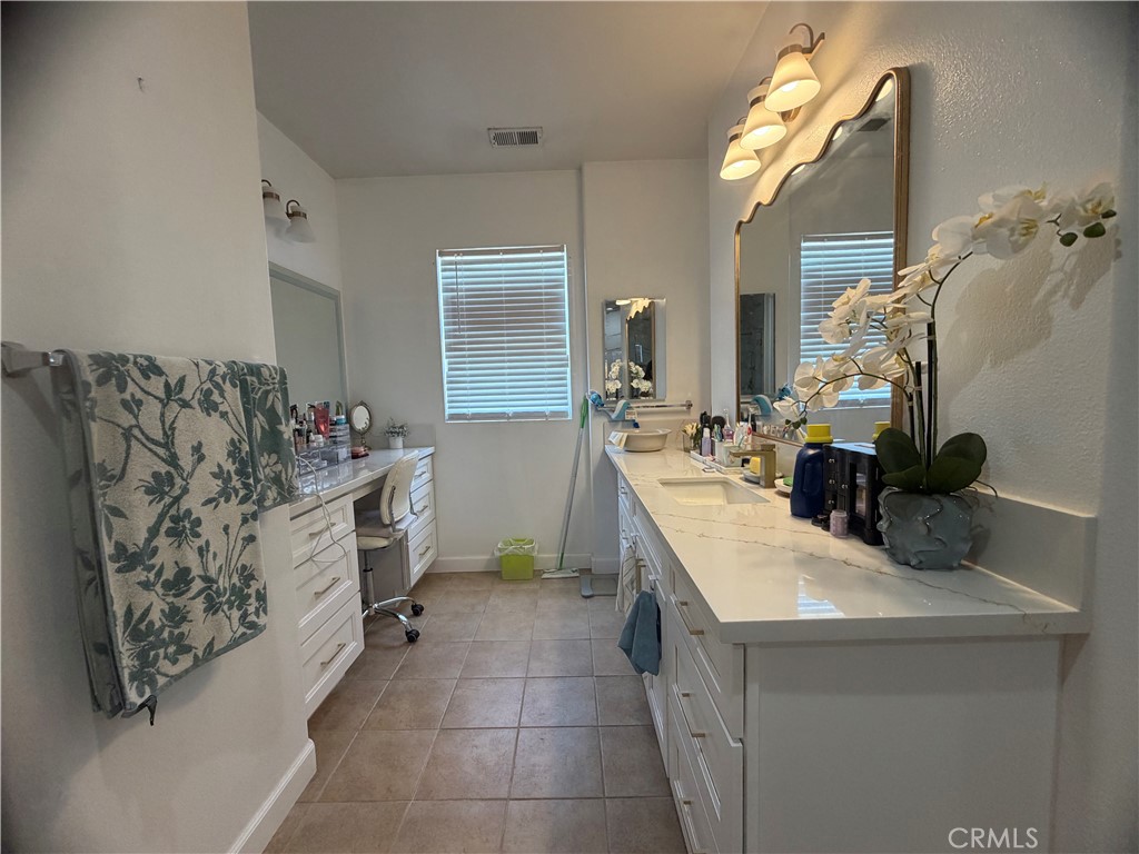 6271 Ruby Crest