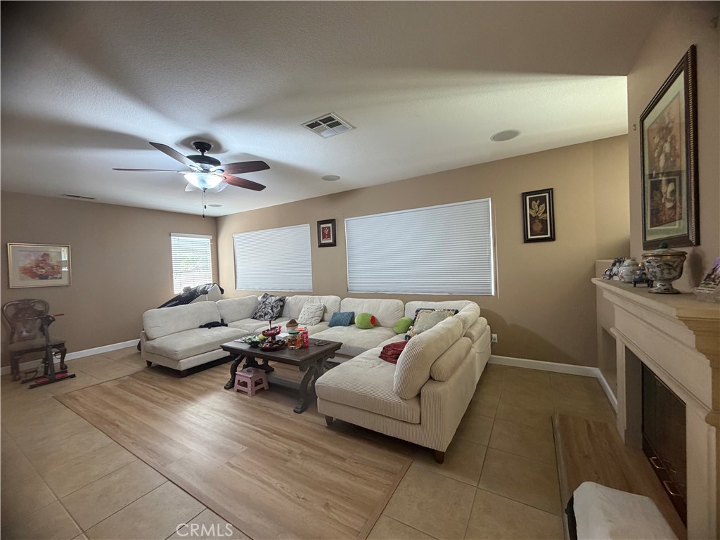6271 Ruby Crest