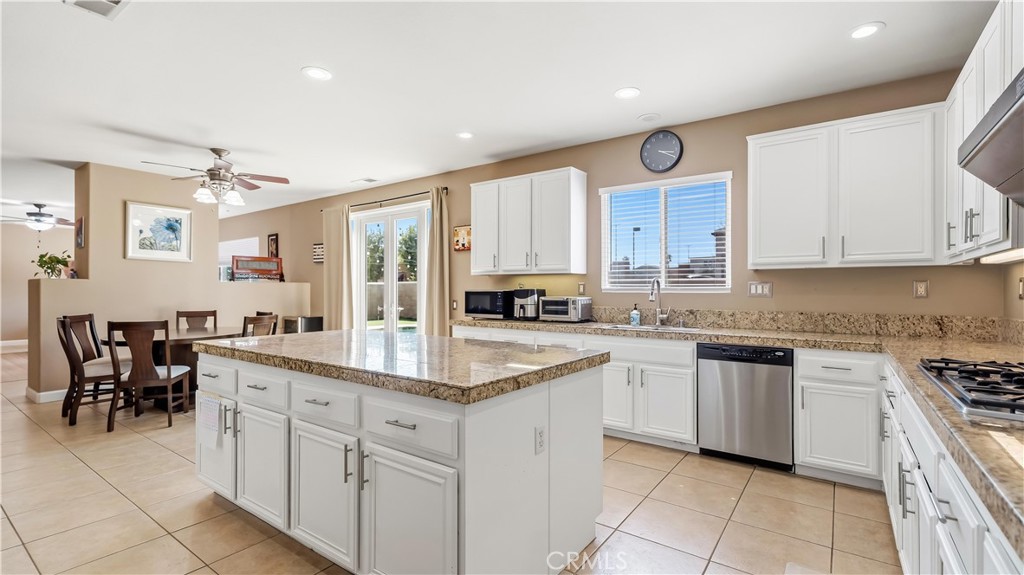6271 Ruby Crest