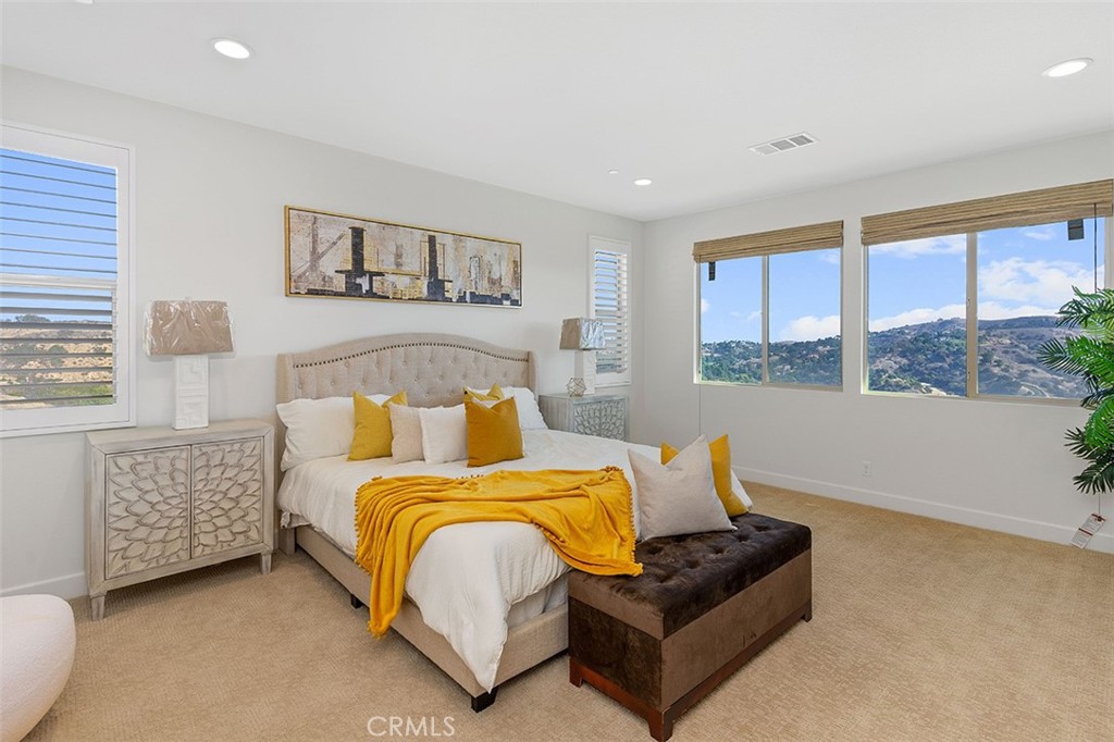 966 Feather Hollow Court