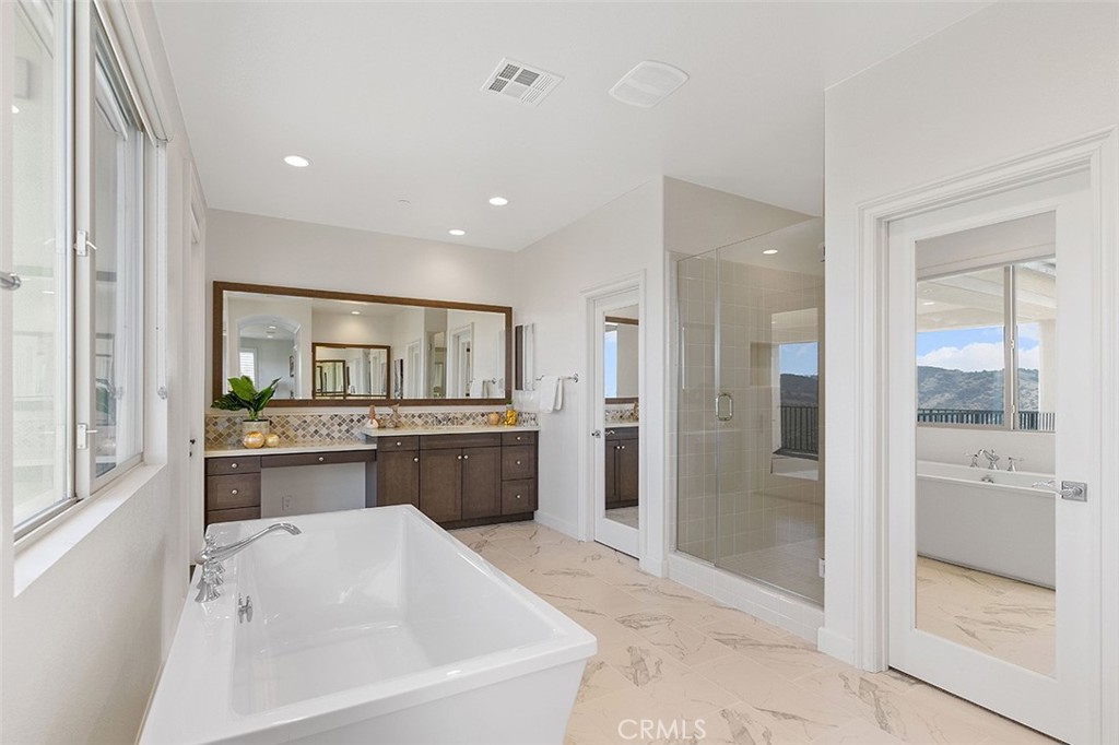 966 Feather Hollow Court
