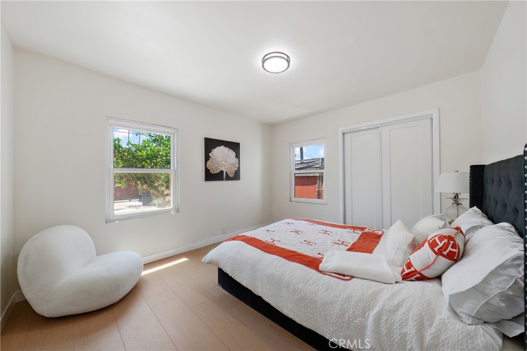 1132 W 55th Street