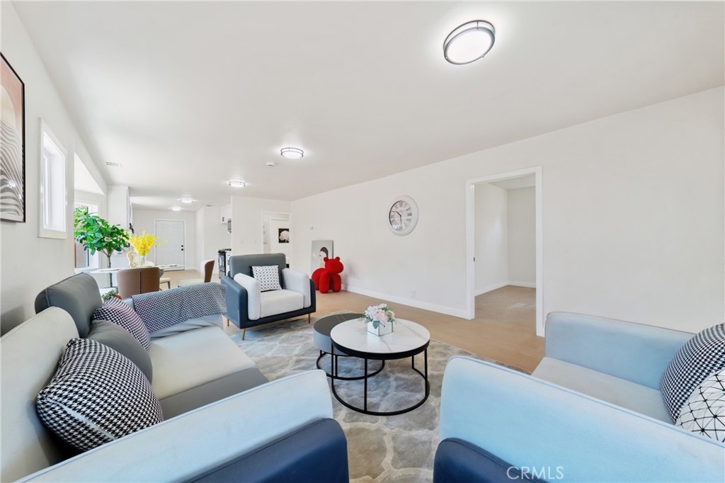 1132 W 55th Street
