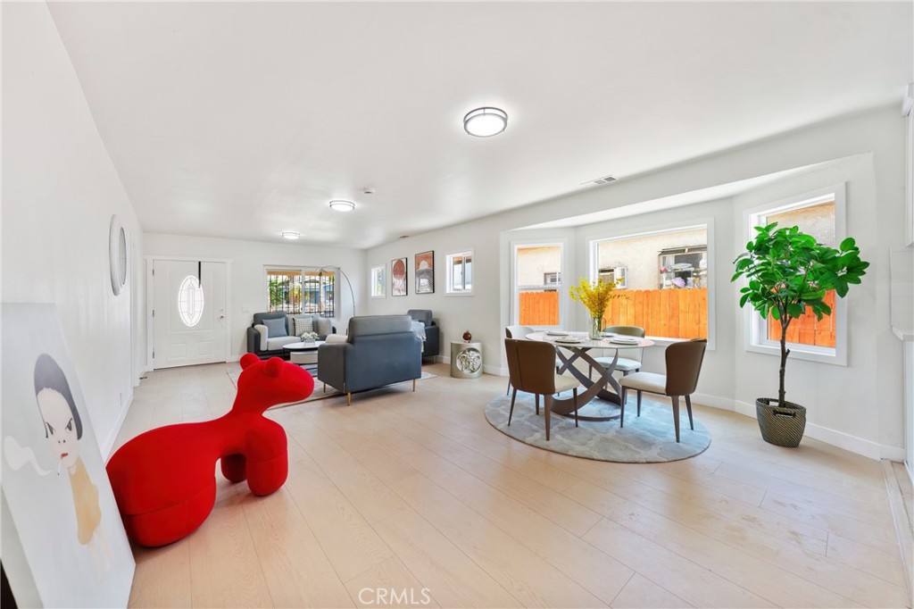 1132 W 55th Street