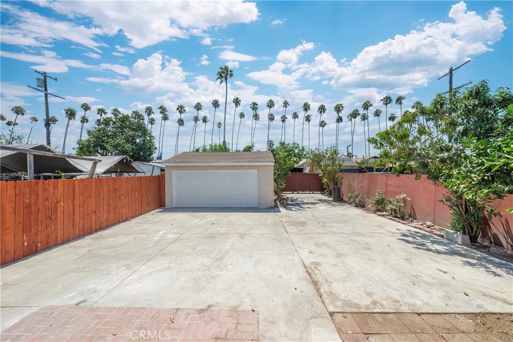 1132 W 55th Street
