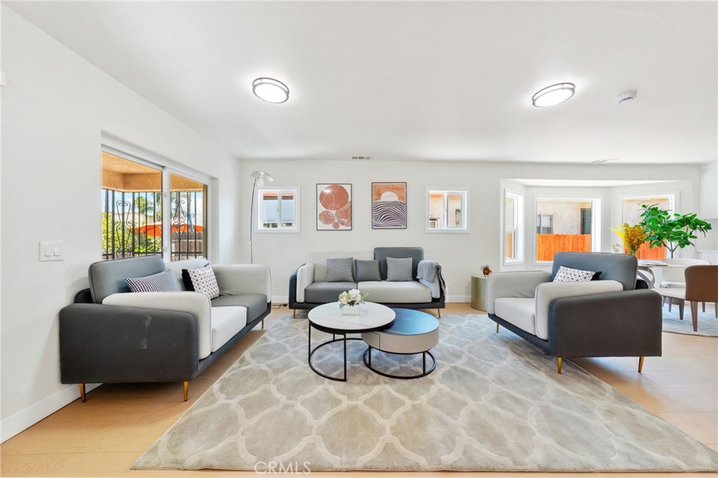 1132 W 55th Street