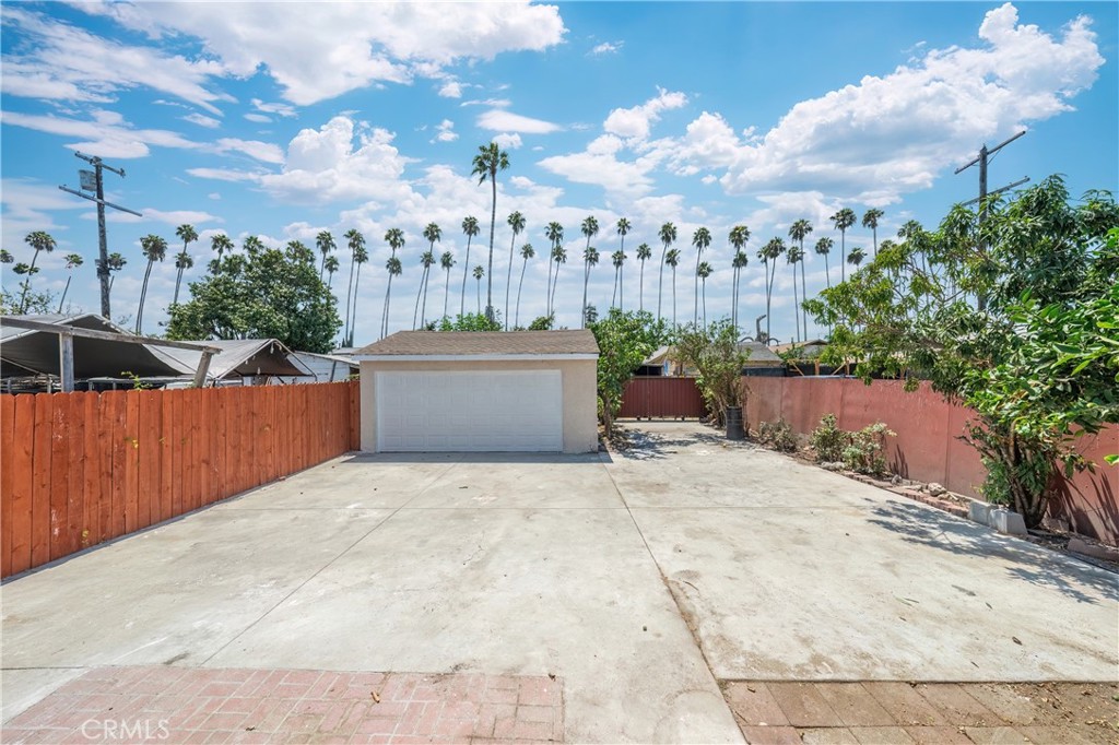 1132 W 55th Street