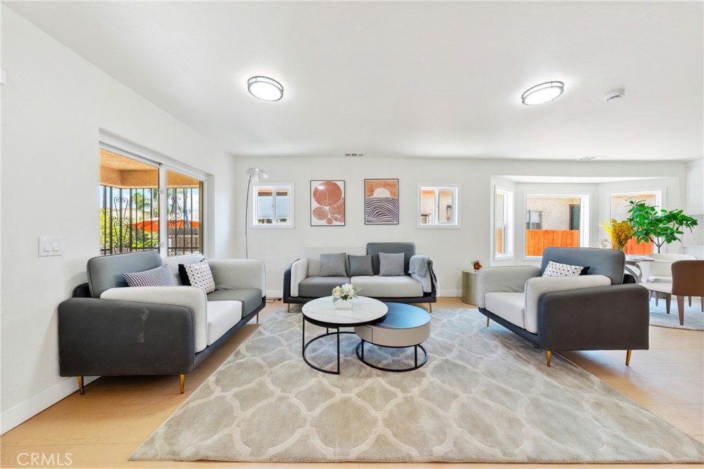 1132 W 55th Street