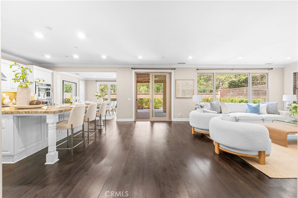 63 Rossmore