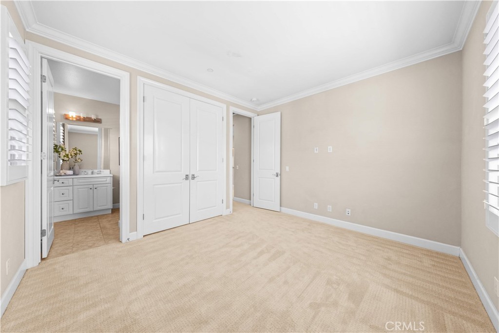 63 Rossmore