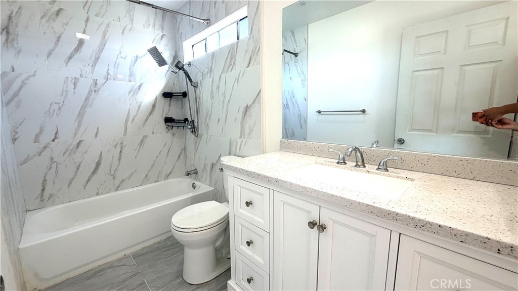 125 S Chandler APT D