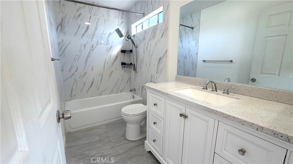 125 S Chandler APT D