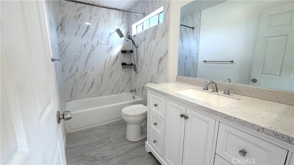 125 S Chandler APT D