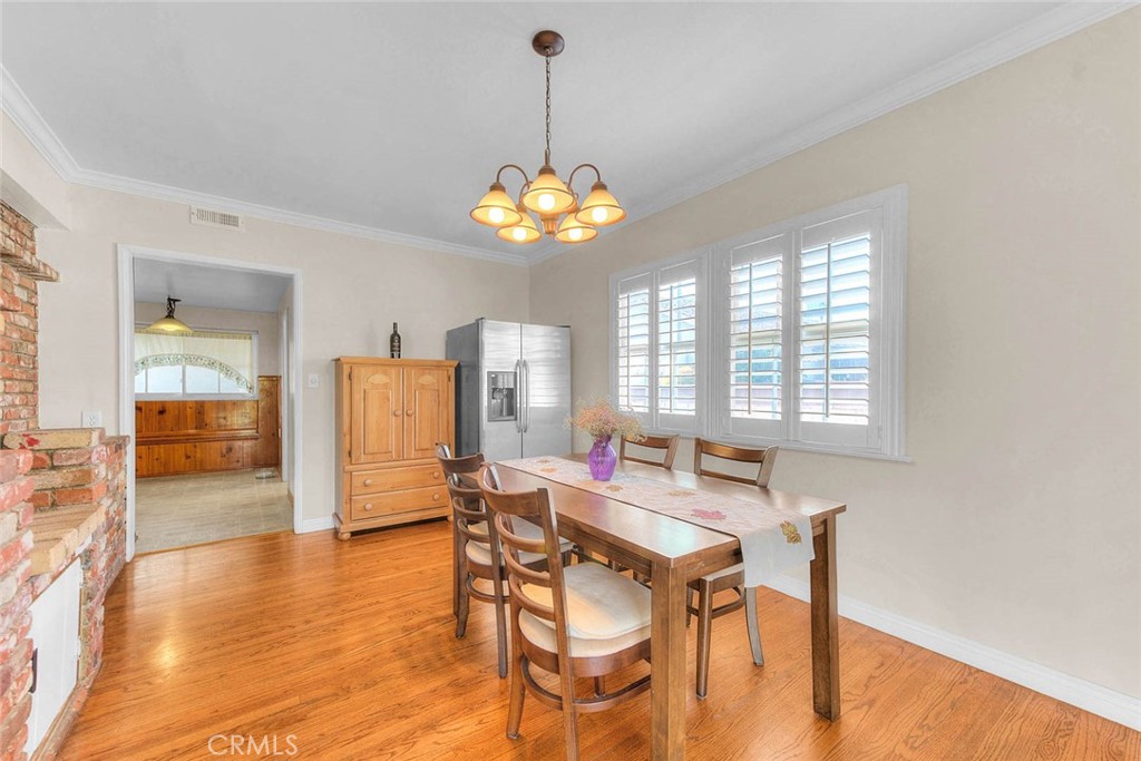564 N Armel