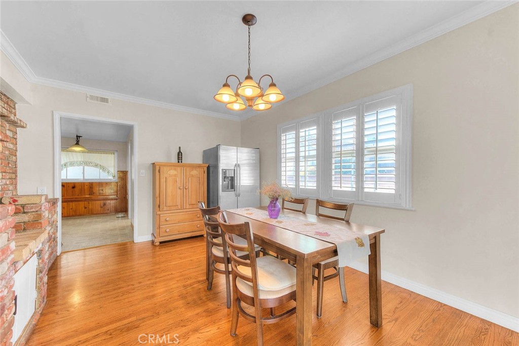 564 N Armel