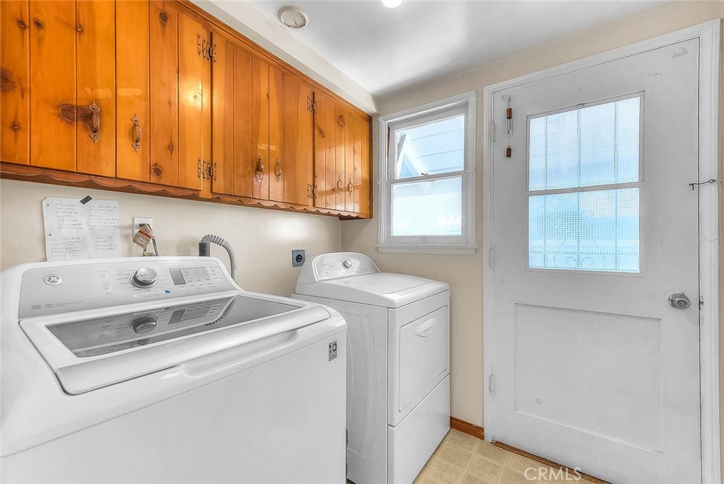 564 N Armel