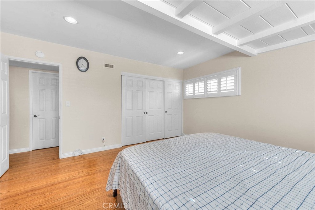 564 N Armel