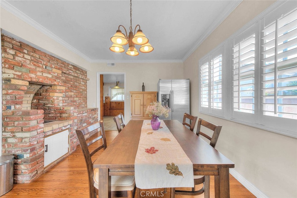 564 N Armel
