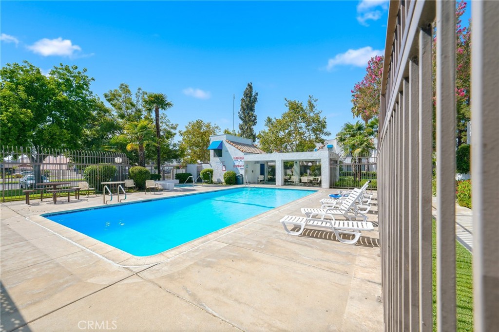 524 Park Shadow Court