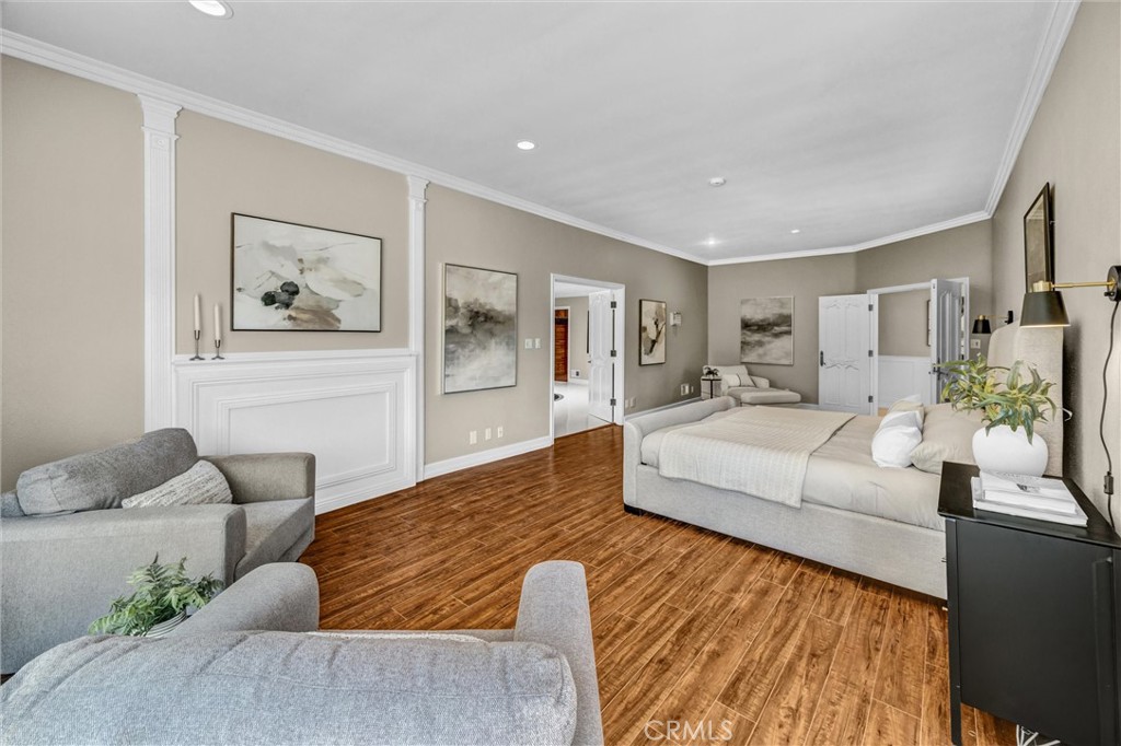 81 Royal Saint George Road