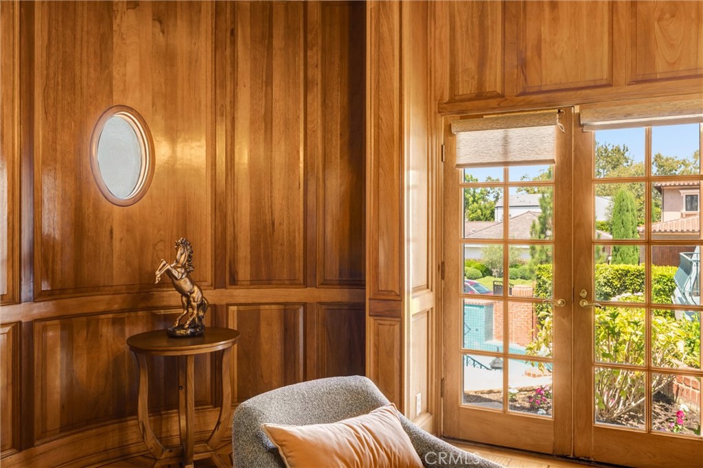 81 Royal Saint George Road