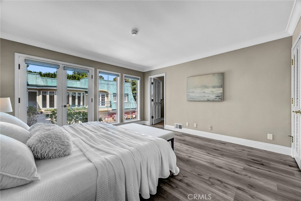 81 Royal Saint George Road